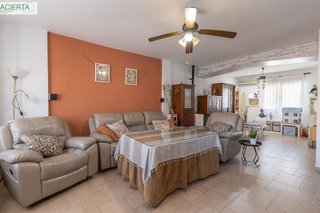 Casa adosada en venta en Chauchina