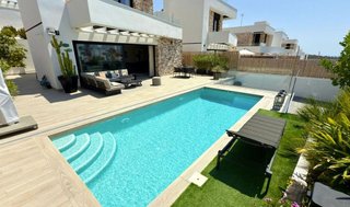 Chalet en venta en Cala de Finestrat en Finestrat