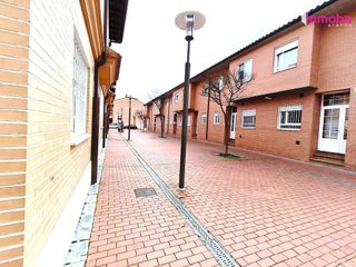 Casa adosada en venta en Santo Domingo - La Estación en Aranda de Duero