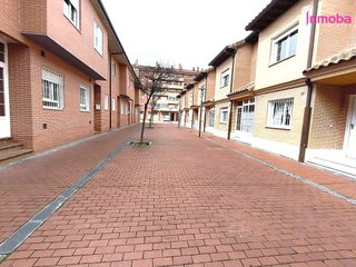 Casa adosada en venta en Santo Domingo - La Estación en Aranda de Duero