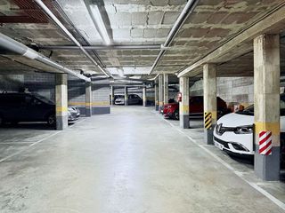 Garaje en venta en Les Grases - La Salut en Sant Feliu de Llobregat