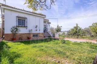 Chalet en venta en Salteras