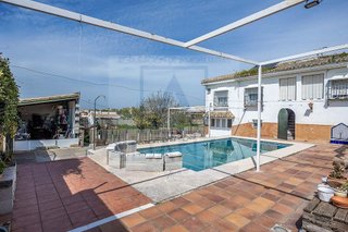 Chalet en venta en Salteras