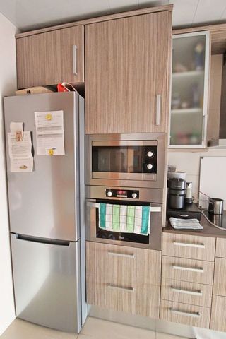 Piso en venta en Les Planes en Hospitalet de Llobregat, L´