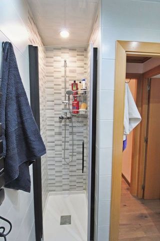 Piso en venta en Les Planes en Hospitalet de Llobregat, L´