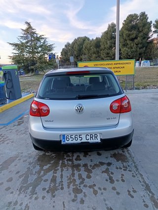 Volkswagen Golf 2004 1.6 FSI