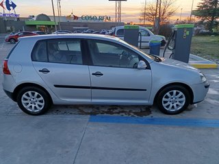 Volkswagen Golf 2004 1.6 FSI