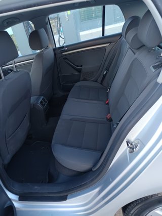 Volkswagen Golf 2004 1.6 FSI