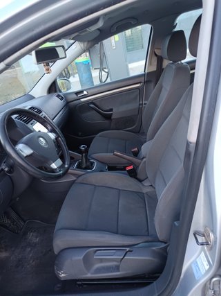 Volkswagen Golf 2004 1.6 FSI