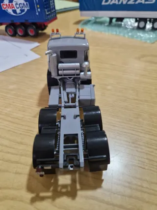 Modellino Camion Saurer 1:43