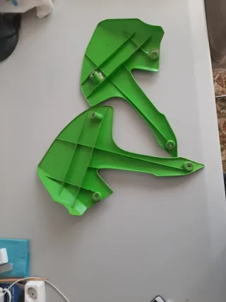 Tapas Laterales Kawasaki KLX 650 R Verdes