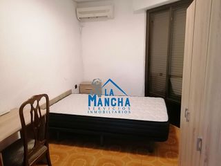 Piso en venta en Franciscanos en Albacete