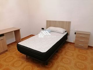 Piso en venta en Franciscanos en Albacete