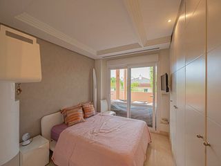 Piso en venta en Los Naranjos - Las Brisas en Marbella