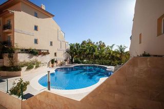 Piso en venta en Los Naranjos - Las Brisas en Marbella