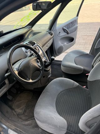 Despiece Citroen Xsara Picasso 2.0 HDI Año 2004