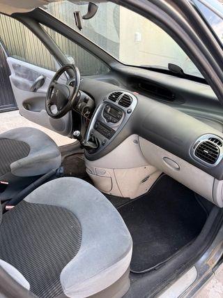 Despiece Citroen Xsara Picasso 2.0 HDI Año 2004