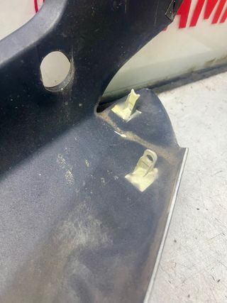 Tapa lateral derecha Honda Dylan 125 cc