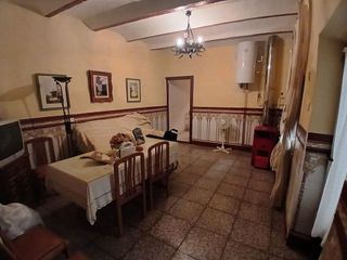 Casa adosada en venta en Tomelloso