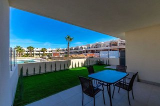 Casa adosada en venta en  El Acequión - Los Naúfragos en Torrevieja