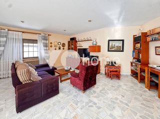 Chalet en venta en Loeches