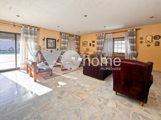 Chalet en venta en Loeches