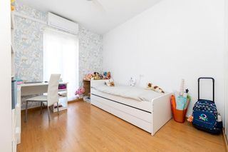 Casa adosada en venta en Láchar