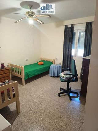 Chalet en venta en Renfe - Bulevar 1º y 2º Fase en Jaén