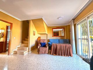 Casa pareada en venta en Aljamar en Tomares