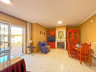 Casa pareada en venta en Aljamar en Tomares