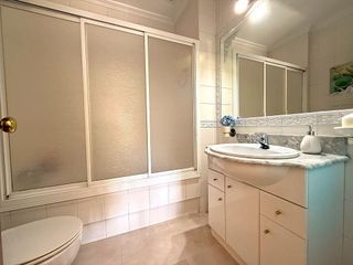 Casa pareada en venta en Aljamar en Tomares