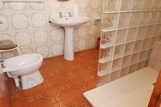 Casa adosada en venta en Illora