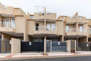 Casa adosada en venta en Adeje ciudad en Adeje