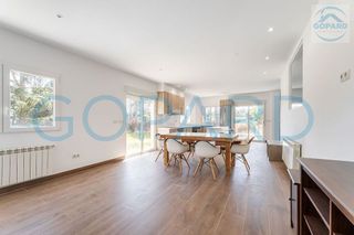 Chalet en venta en Cerro de Alarcón - Puente La Sierra - Mirador del Romero en Valdemorillo