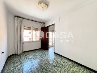 Piso en venta en Artigas - Llefià en Badalona