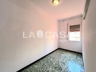 Piso en venta en Artigas - Llefià en Badalona