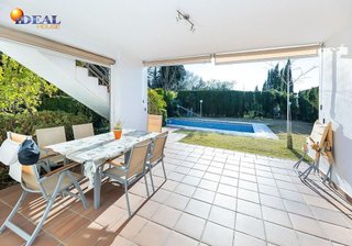 Chalet en venta en Cájar