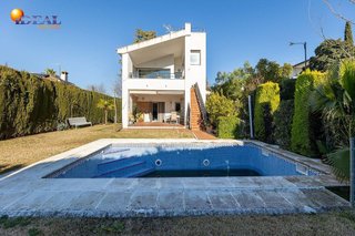 Chalet en venta en Cájar