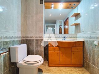 Piso en venta en El Castell-Poble Vell en Castelldefels