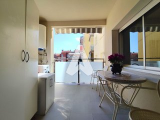 Piso en venta en El Castell-Poble Vell en Castelldefels