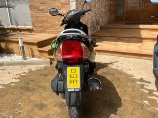 Kymco Vitality Scooter Automática Negra