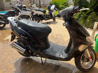 Kymco Vitality Scooter Automática Negra