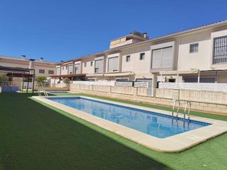 Piso en venta en Ciutat Universitària en Elche