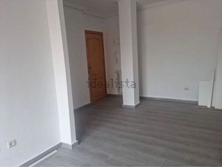 Piso en venta en Hospital - Parque sur en Albacete