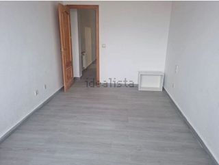 Piso en venta en Hospital - Parque sur en Albacete