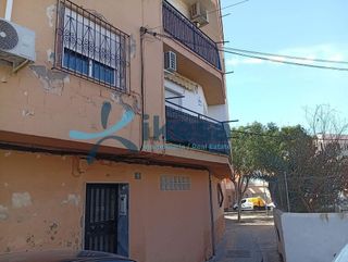Piso en venta en San Luis en Almería