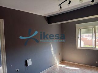 Piso en venta en San Luis en Almería