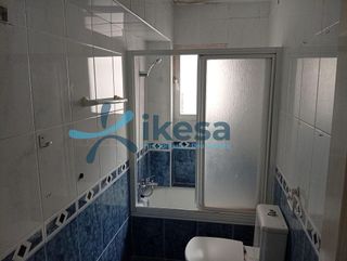 Piso en venta en San Luis en Almería