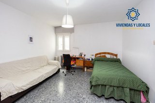 Piso en venta en Pajaritos - Plaza de Toros en Granada