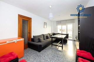 Piso en venta en Pajaritos - Plaza de Toros en Granada
